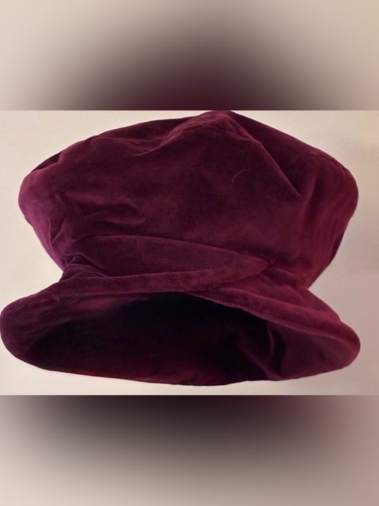 Vintage Liz Claiborne Rich Burgundy Velvet Bucket Style Hat Tulip Cut Detailing main image 10